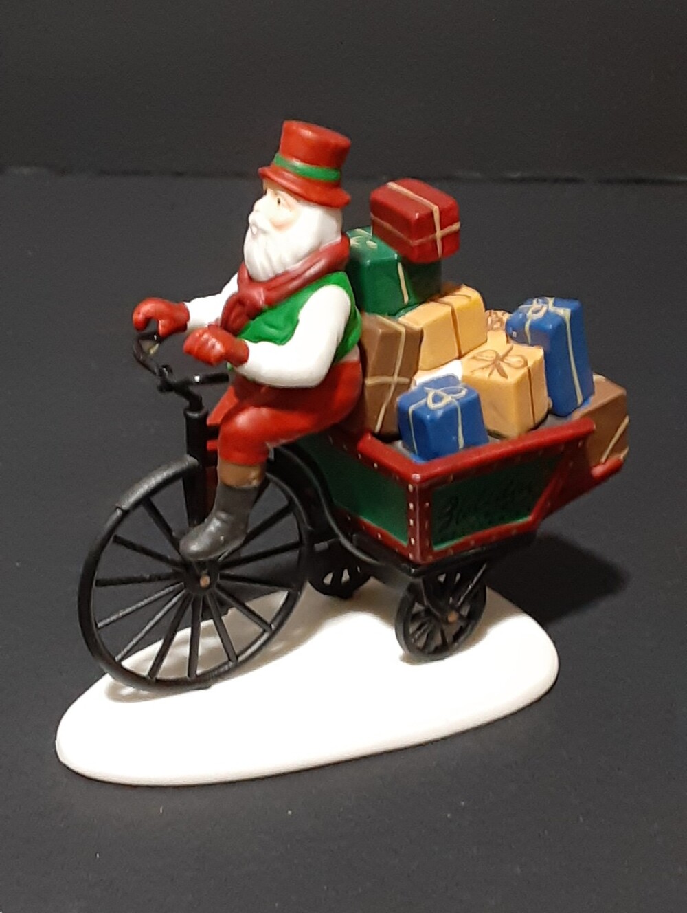 Vintage Department 56 "Holiday Deliveries" Figurine #56371 North Pole Series